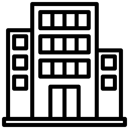 Bâtiment à plusieurs étages avec fenêtres.